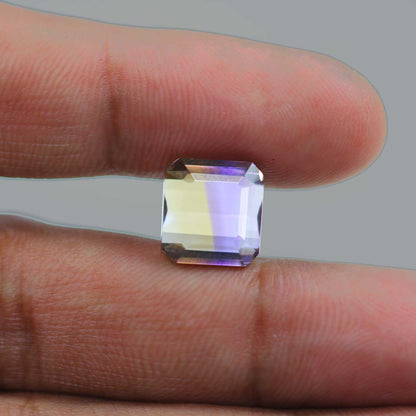 Ametrine (Bi Colour) 12.5 Carat