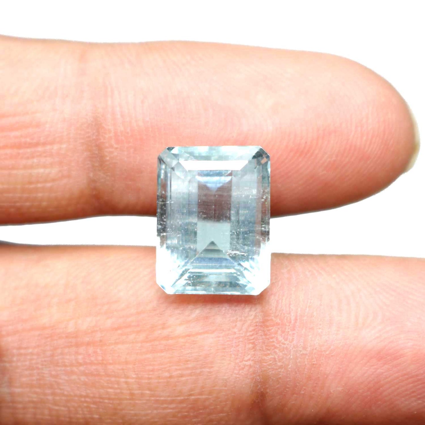 Blue Aquamarine (Beruj) 10.33 Carat