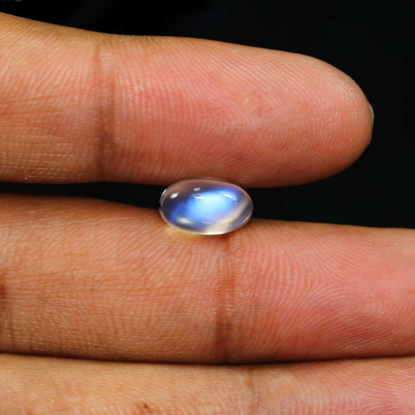 Srilankan Blue Moonstone 3.91 Carat