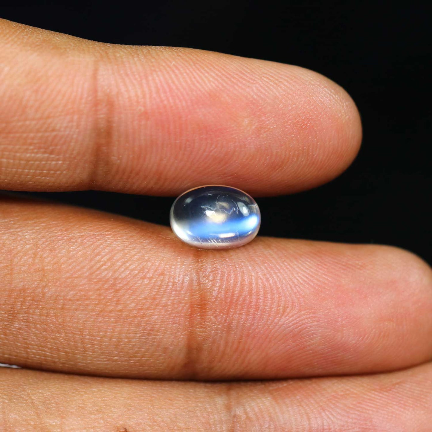 Srilankan Blue Moonstone 3.7 Carat