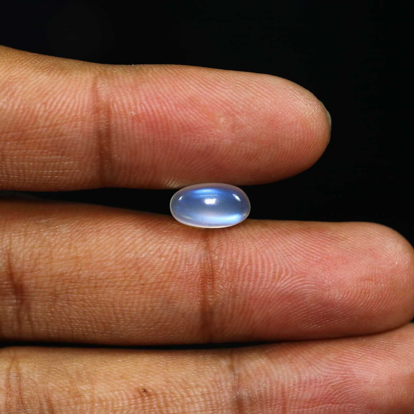 Srilankan Blue Moonstone 4.2 Carat