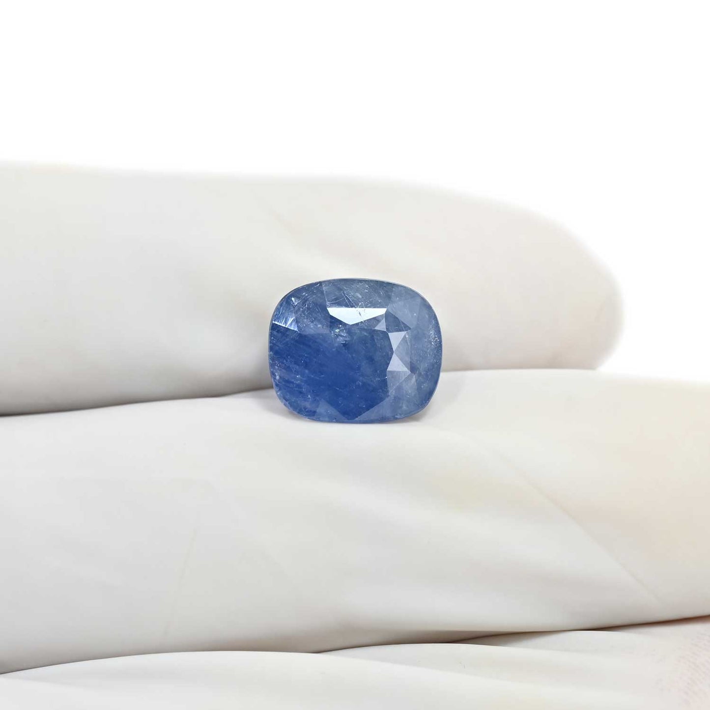 Blue Sapphire (Neelam) 5.55 Carat