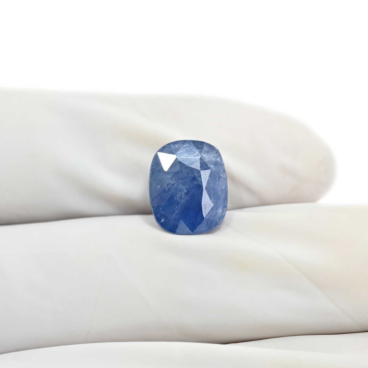 Blue Sapphire (Neelam) 5.55 Carat