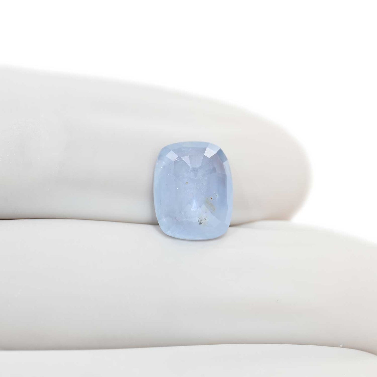 Blue Sapphire (Neelam) 5.22 Carat
