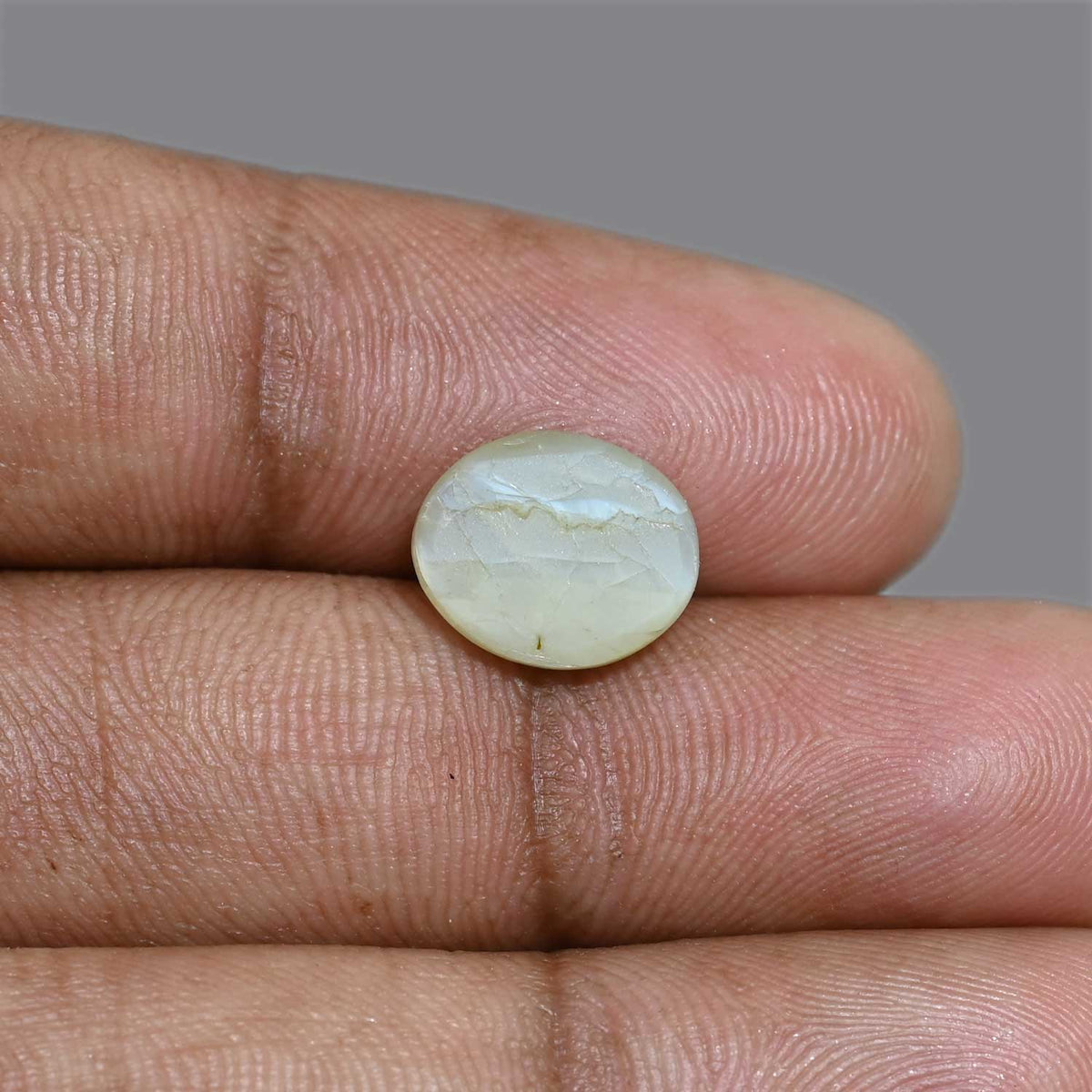 Chrysoberyl Cat`s Eye 5.05 Carat