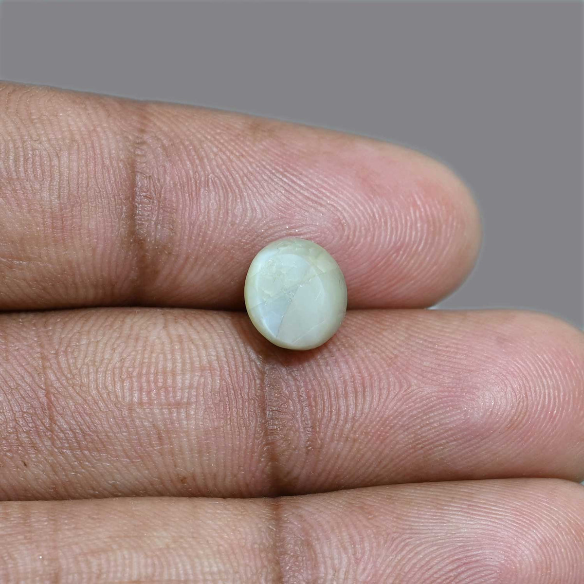 Chrysoberyl Cat`s Eye 5.08 Carat