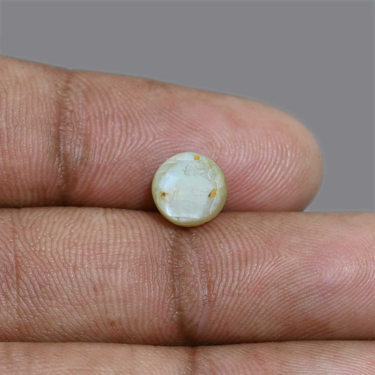 Chrysoberyl Cat`s Eye 3.73 Carat