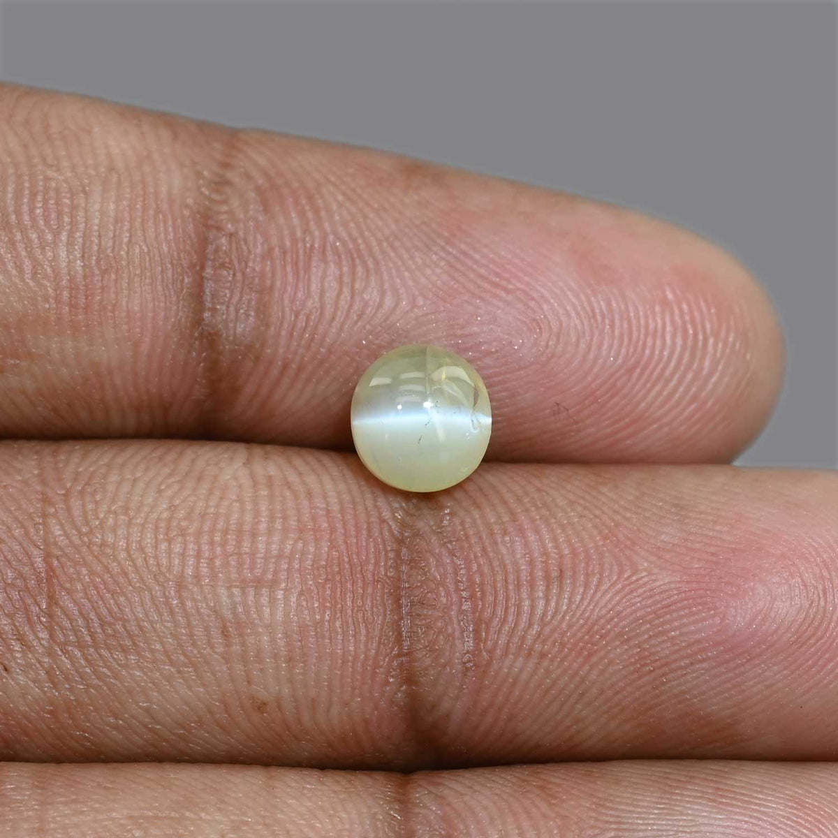 Chrysoberyl Cat`s Eye 1.99 Carat