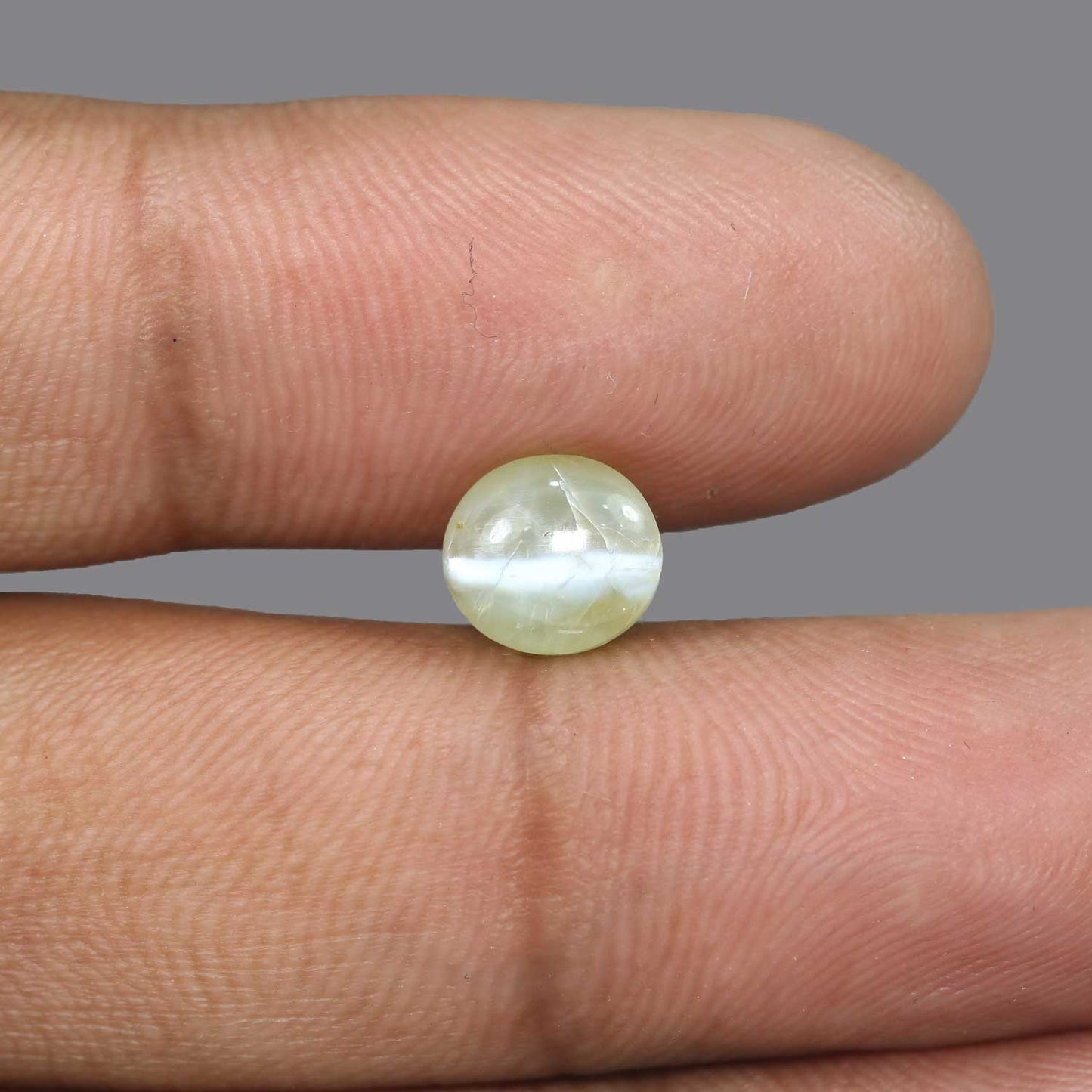 Chrysoberyl Cat`s Eye - 4.29 Carat