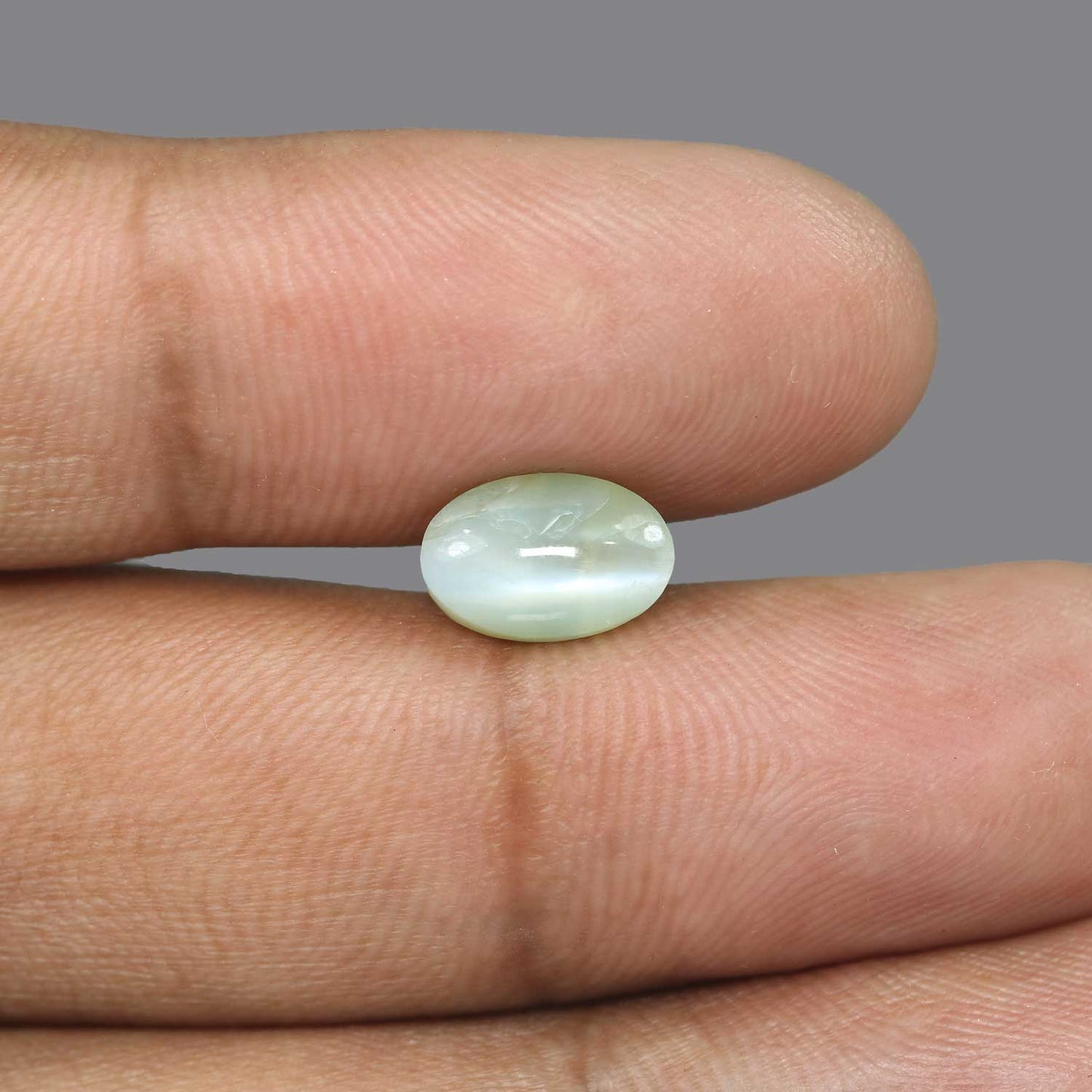 Chrysoberyl Cat`s Eye - 4.61 Carat