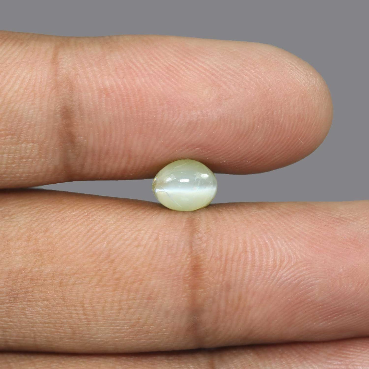 Chrysoberyl Cat`s Eye - 4.09 Carat