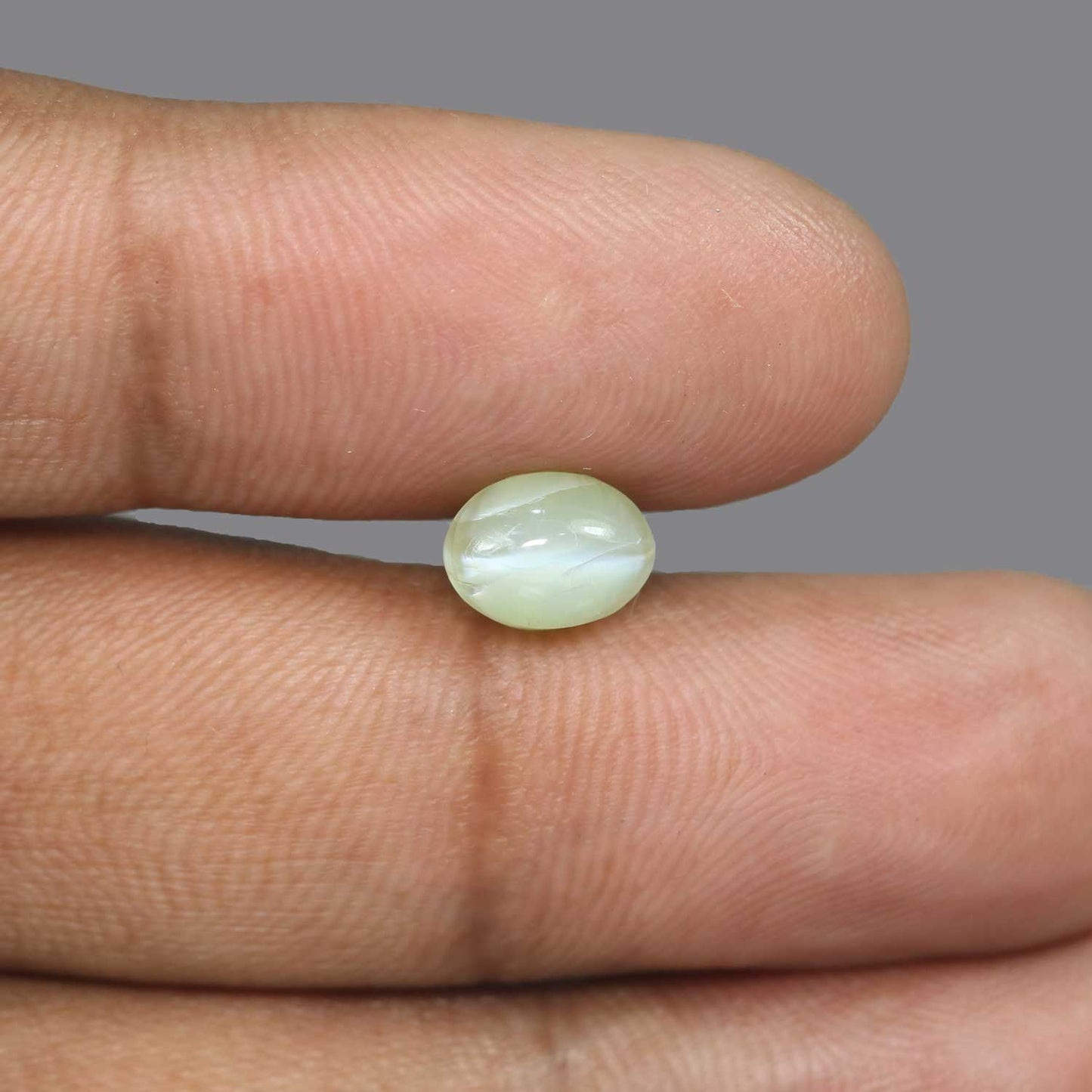 Chrysoberyl Cat`s Eye - 4.45 Carat