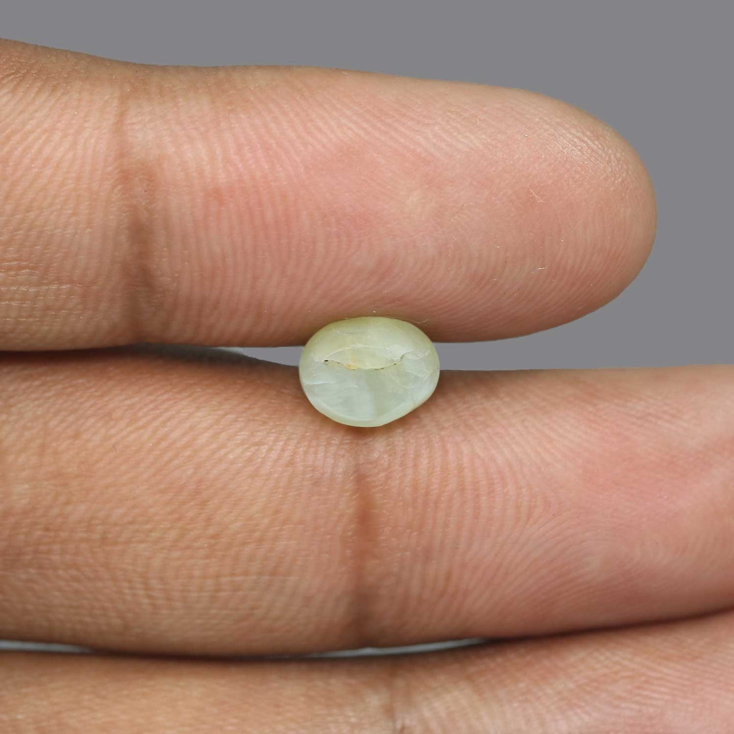 Chrysoberyl Cat`s Eye - 4.45 Carat