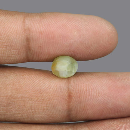Chrysoberyl Cat`s Eye - 5.47 Carat