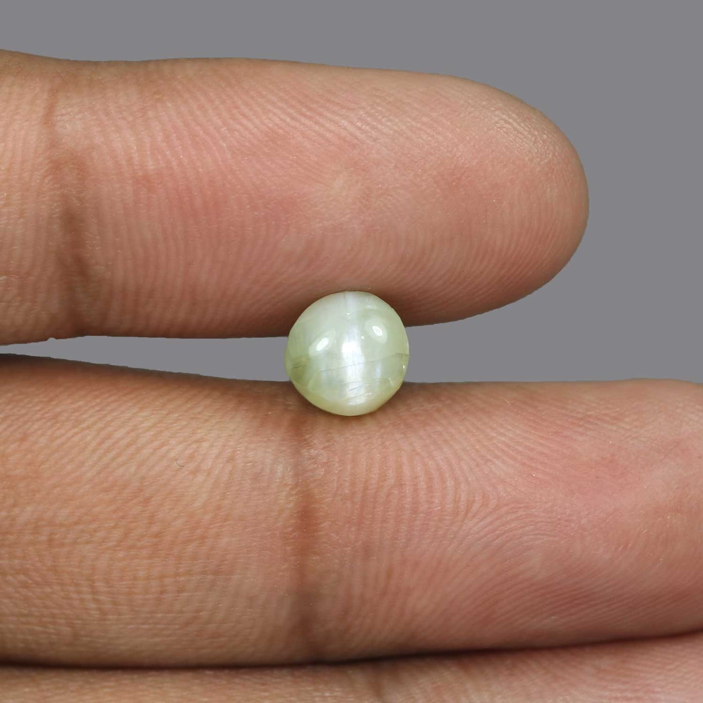 Chrysoberyl Cat`s Eye - 4.14 Carat