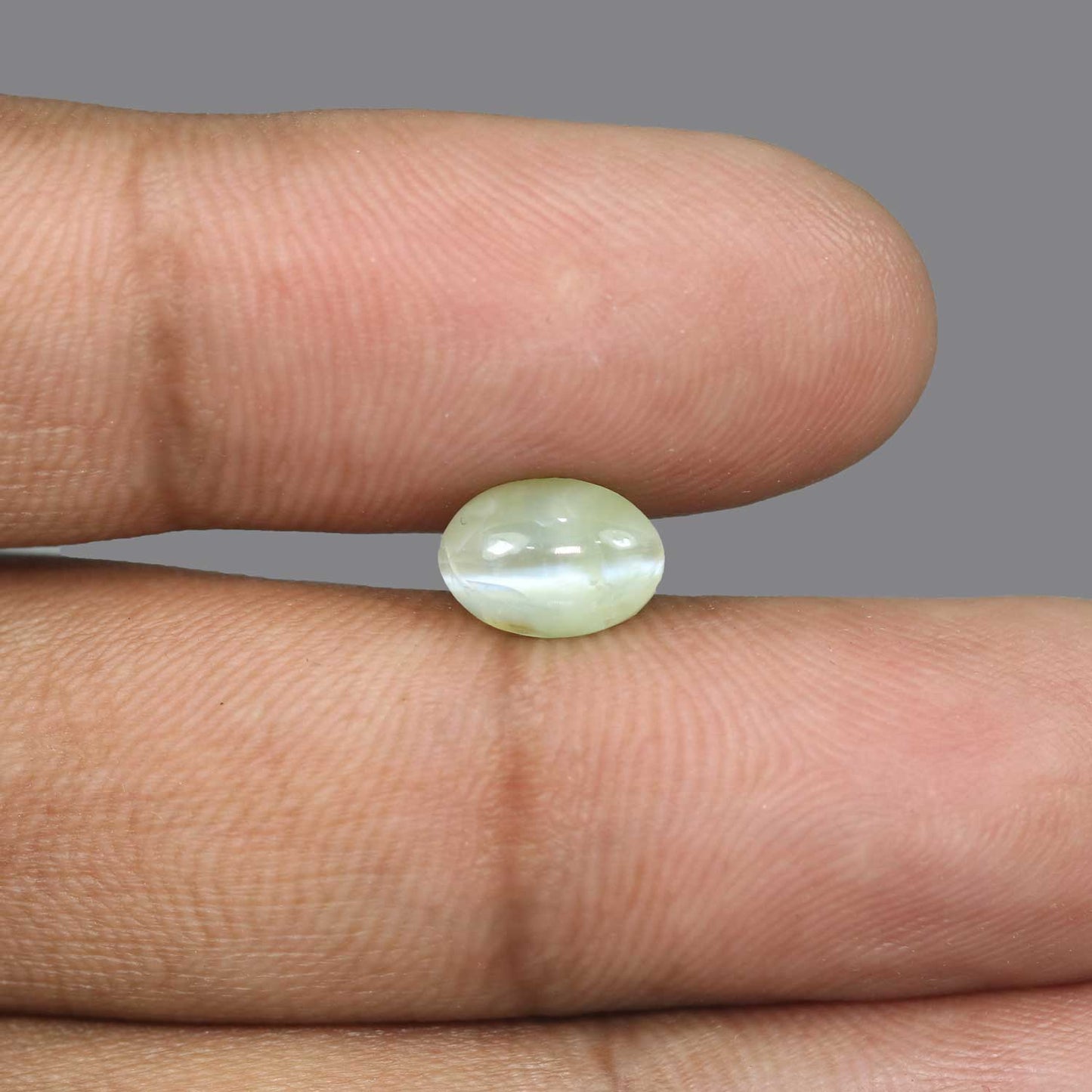 Chrysoberyl Cat`s Eye - 3.57 Carat