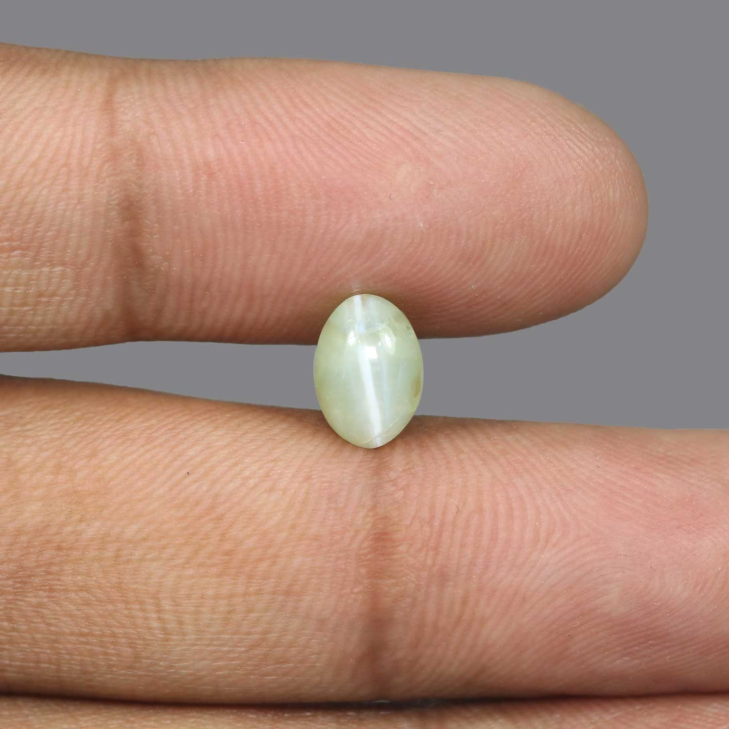 Chrysoberyl Cat`s Eye - 3.57 Carat