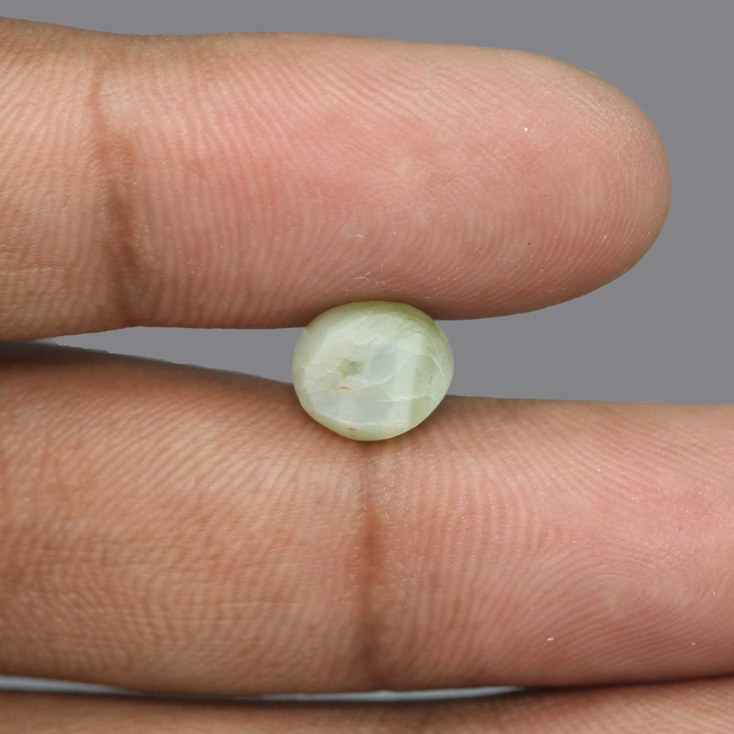 Chrysoberyl Cat`s Eye - 6.12 Carat