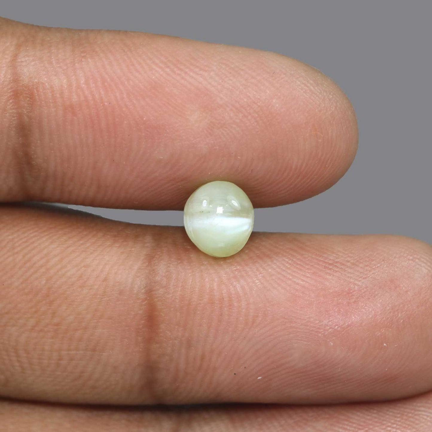 Chrysoberyl Cat`s Eye - 3.18 Carat