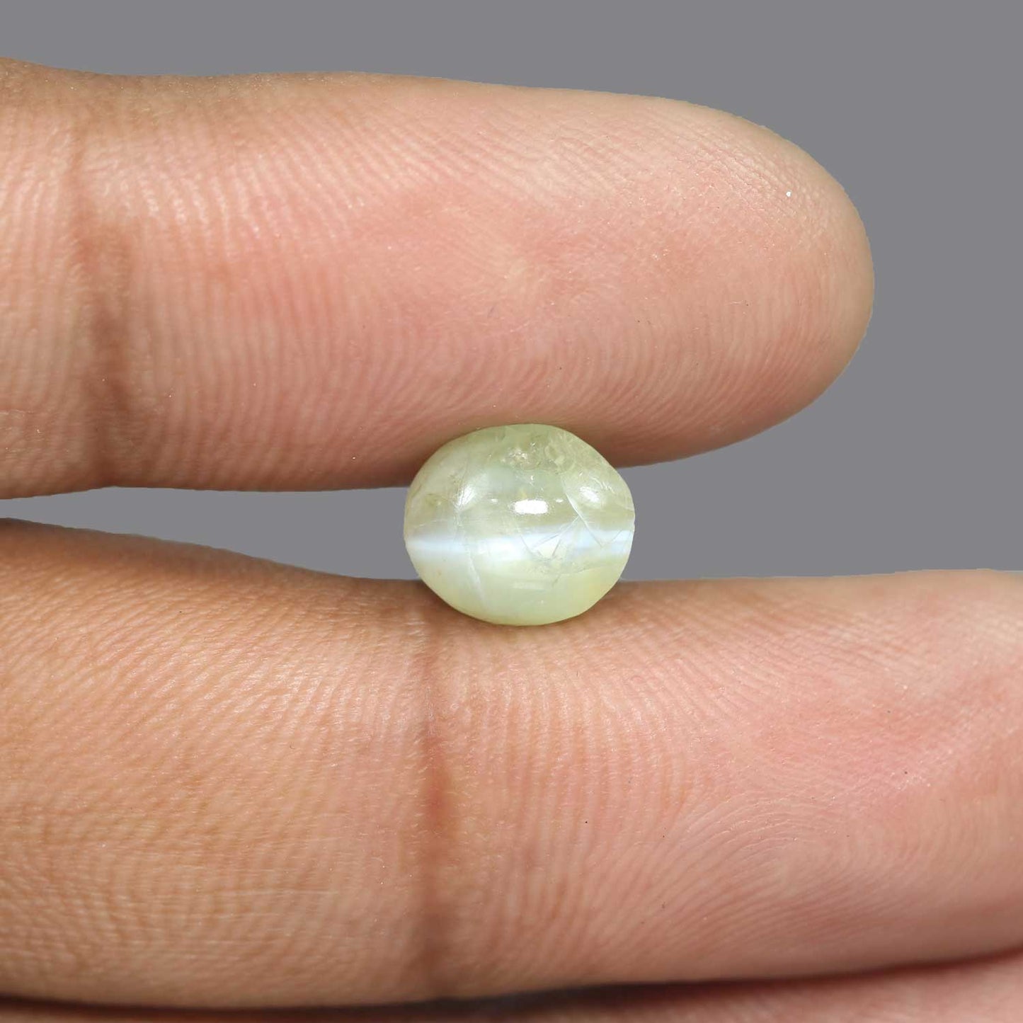 Chrysoberyl Cat`s Eye - 4.37 Carat