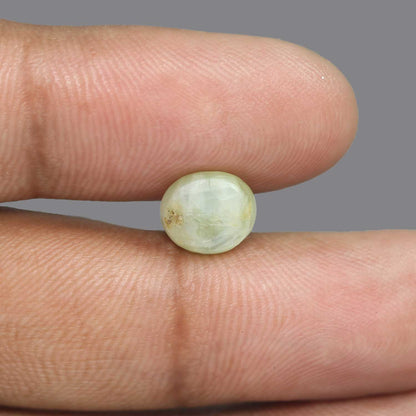 Chrysoberyl Cat`s Eye - 4.37 Carat