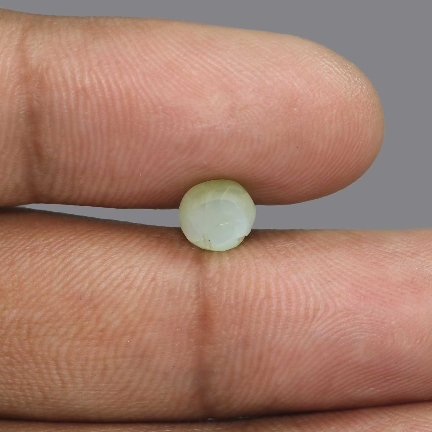 Chrysoberyl Cat`s Eye - 3.01 Carat