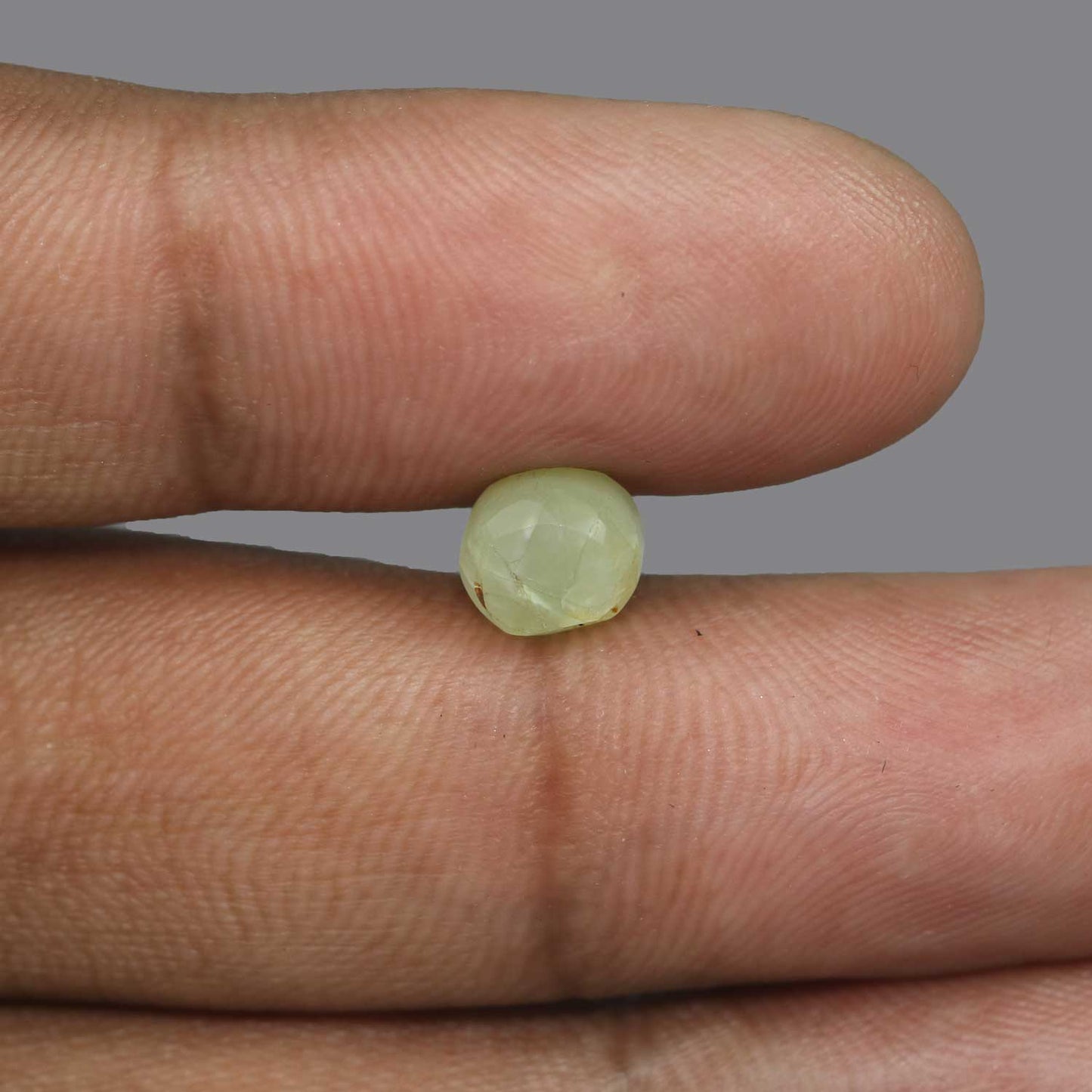 Chrysoberyl Cat`s Eye - 3.71 Carat