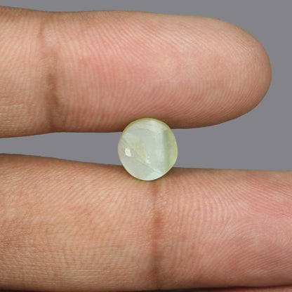 Chrysoberyl Cat`s Eye - 3.74 Carat