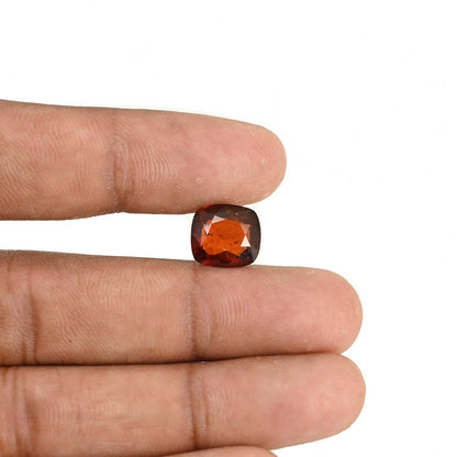 Hessonite (Gomed) - 5.98 Carat