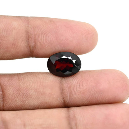 Red Garnet 8.28 Carat
