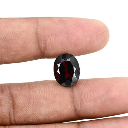 Red Garnet 8 Carat