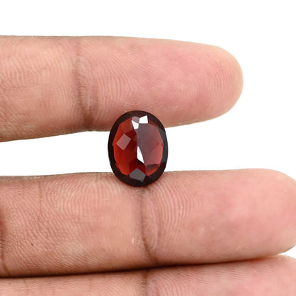 Red Garnet 8 Carat