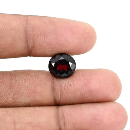 Red Garnet 6.27 Carat