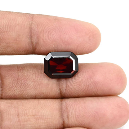 Red Garnet 7.9 Carat