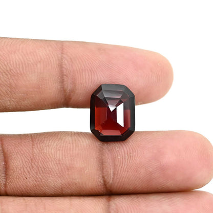 Red Garnet 7.9 Carat