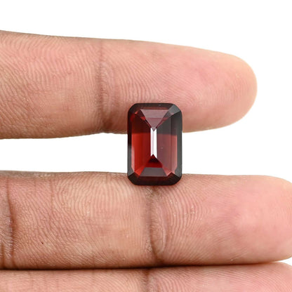 Red Garnet 9.35 Carat