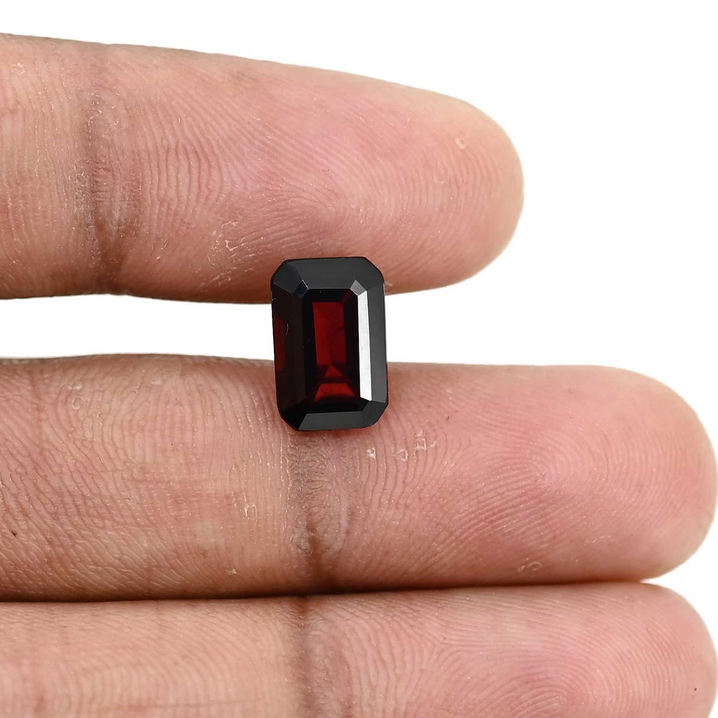 Red Garnet 4.56 Carat