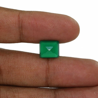 Green Onyx (Chalcedony) Cts 5.2 Ratti 5.72