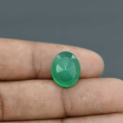 Green Onyx 6.86 Carat