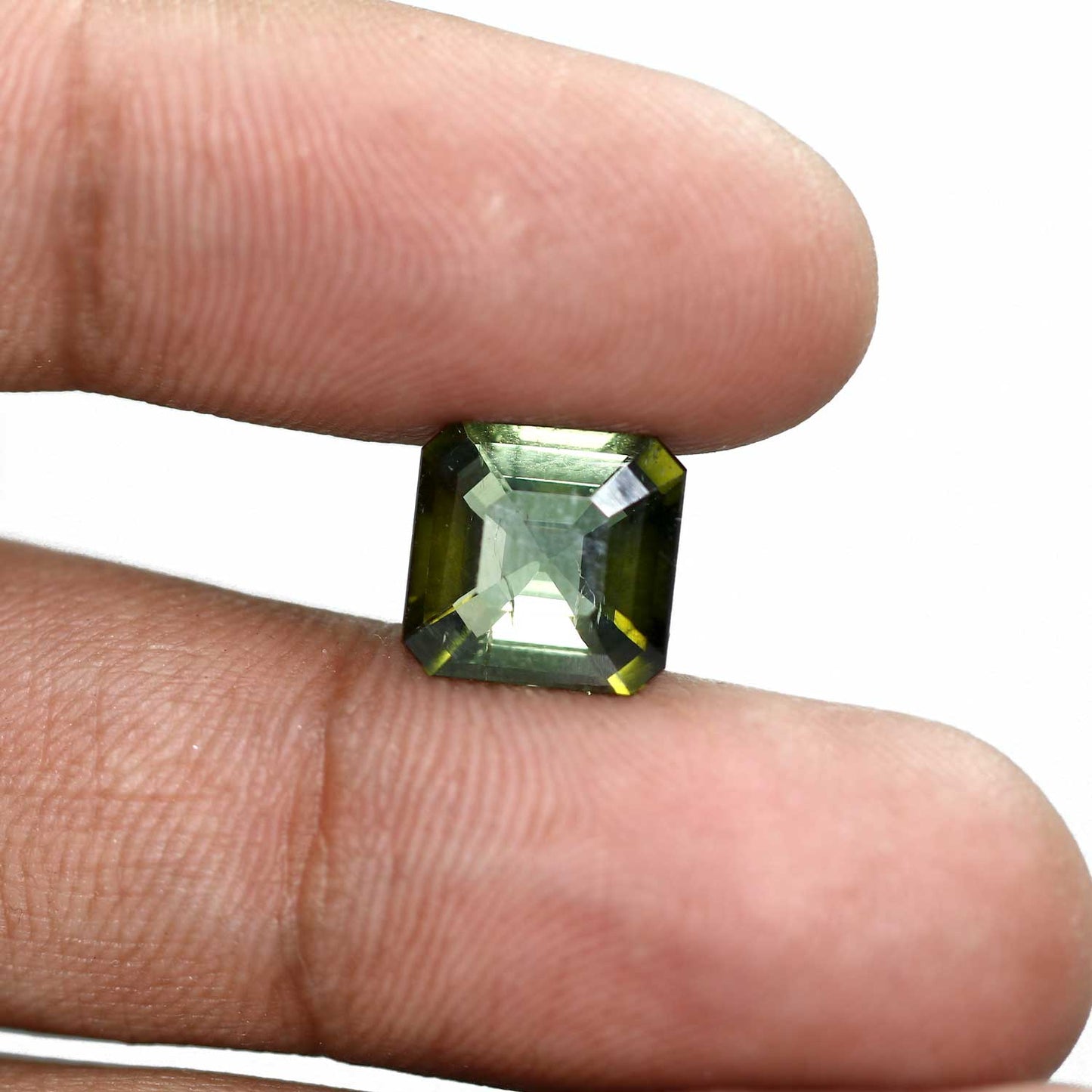 Natural Tourmaline Cts 5.22 Ratti 5.74