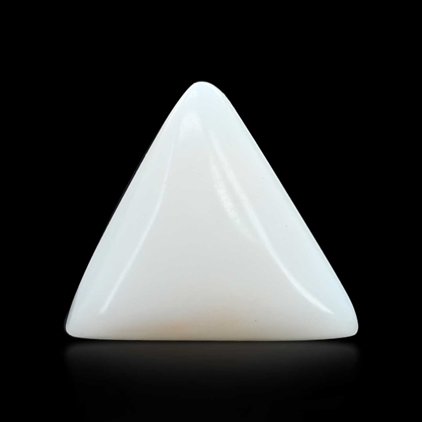 Japani White Coral 4.68 Carat