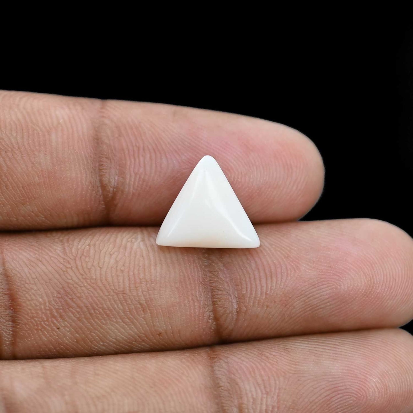 Japani White Coral 4.68 Carat