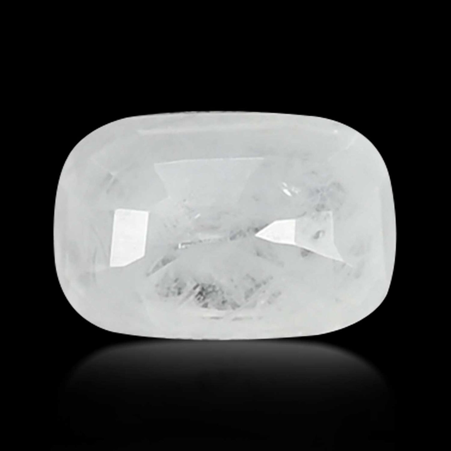 WHITE SAPPHIRE 4.77 CARAT
