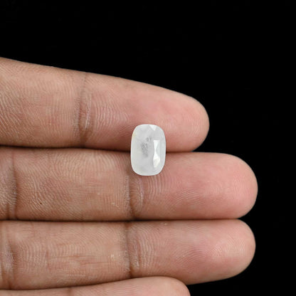 WHITE SAPPHIRE 4.77 CARAT