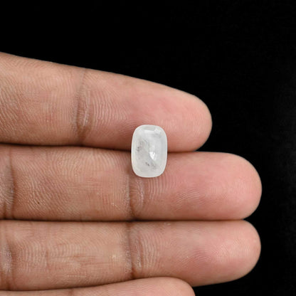WHITE SAPPHIRE 4.77 CARAT
