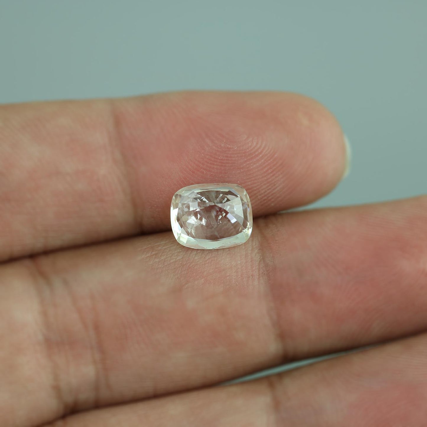 Ceylon White Sapphire 3.31 Carat