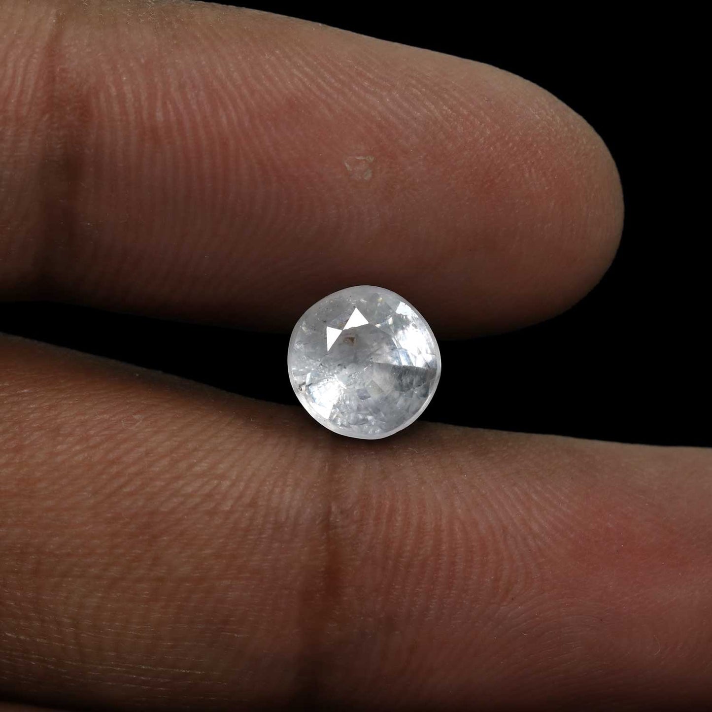 Ceylon White Sapphire 3.91 Carat