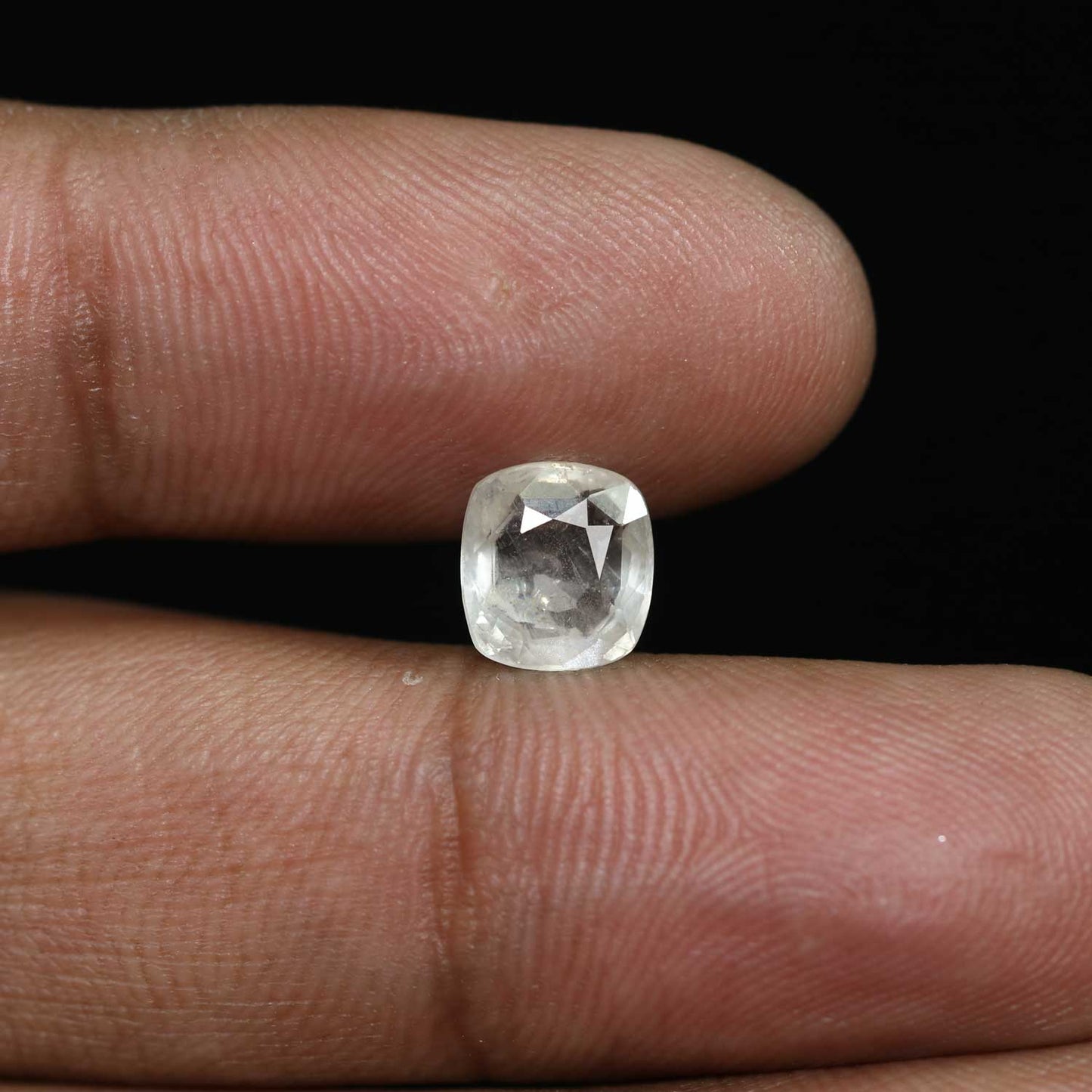 Ceylon White Sapphire 3.15 Carat