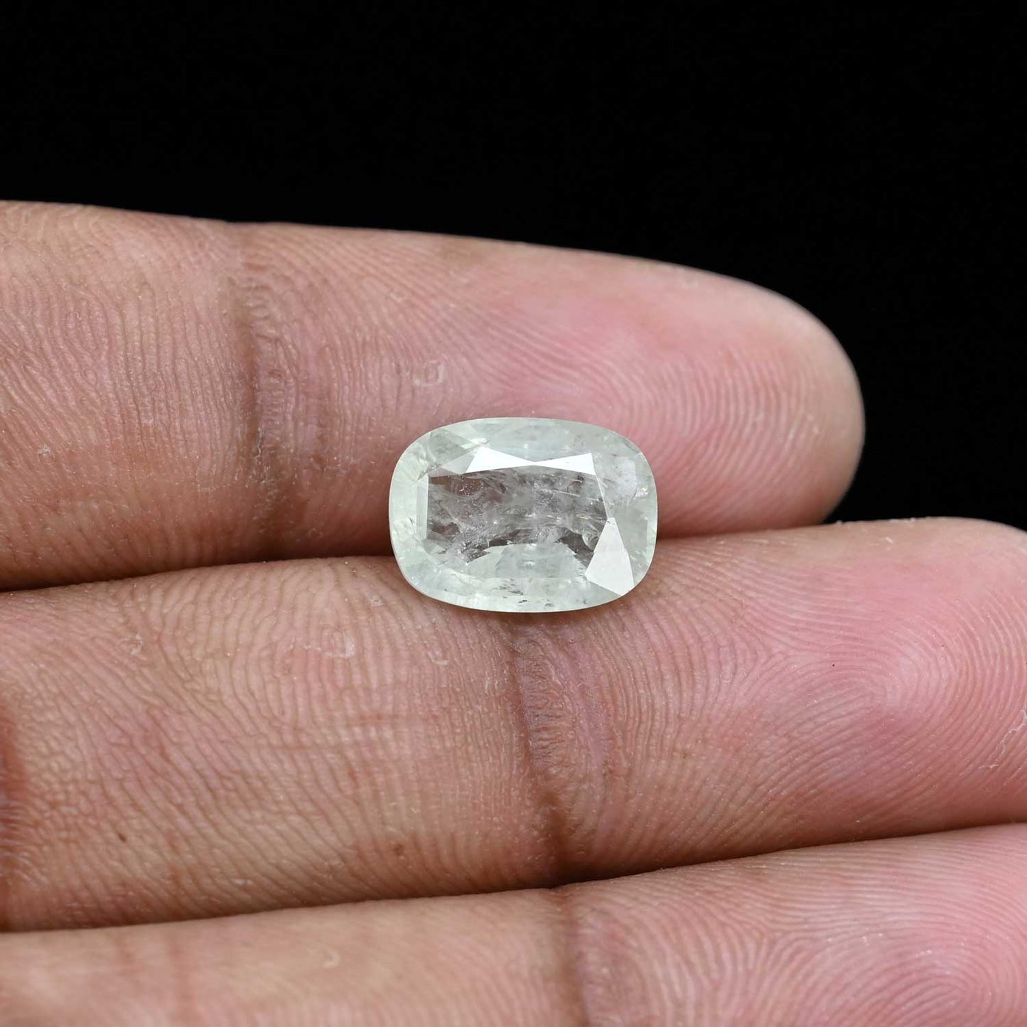 WHITE SAPPHIRE 4.8 CARAT