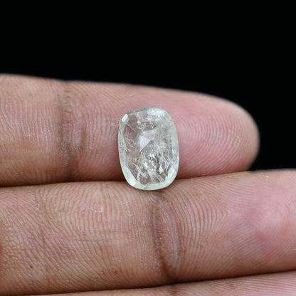 WHITE SAPPHIRE 4.8 CARAT